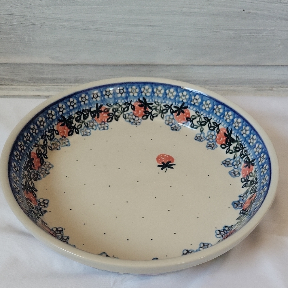 Polish Pottery Floral Blue and Cream Ceramic Bowl With Strawberries - Picture 13 of 13